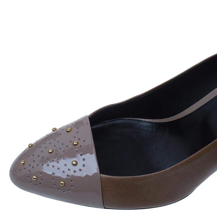 Pre Owned Tod's Two Tone Studded Leather Pointed Toe Pumps Size 40
