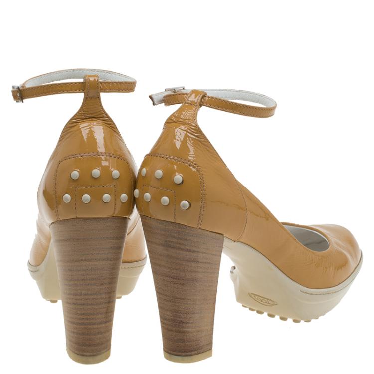 Pre Owned Tod's Beige Patent Leather Ankle Strap Pumps Size 39.5