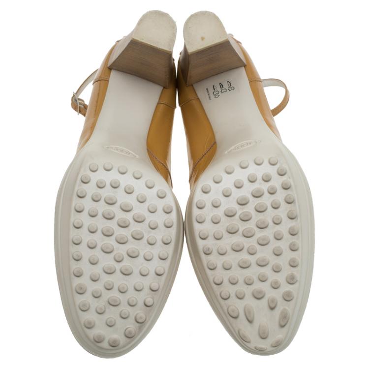Pre Owned Tod's Beige Patent Leather Ankle Strap Pumps Size 39.5