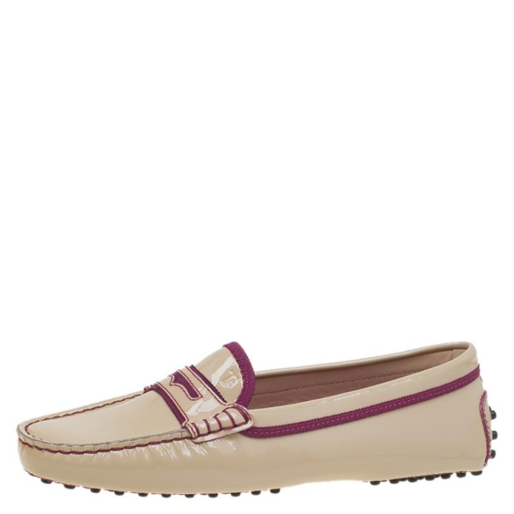 Pre Owned Tod's Beige Patent Leather Penny Loafers  Size 38
