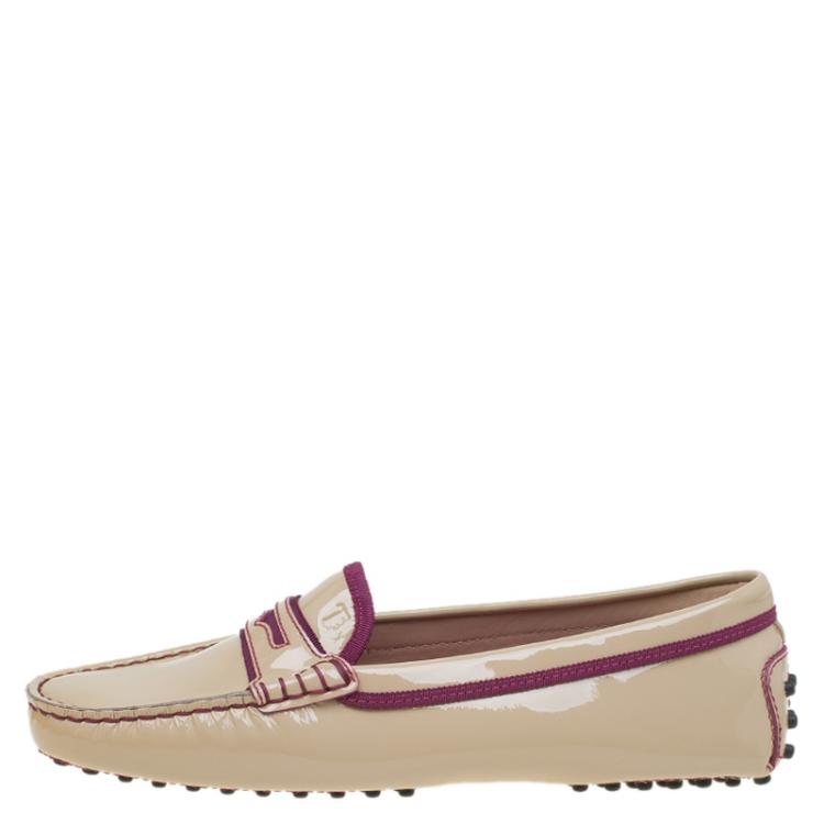Pre Owned Tod's Beige Patent Leather Penny Loafers  Size 38