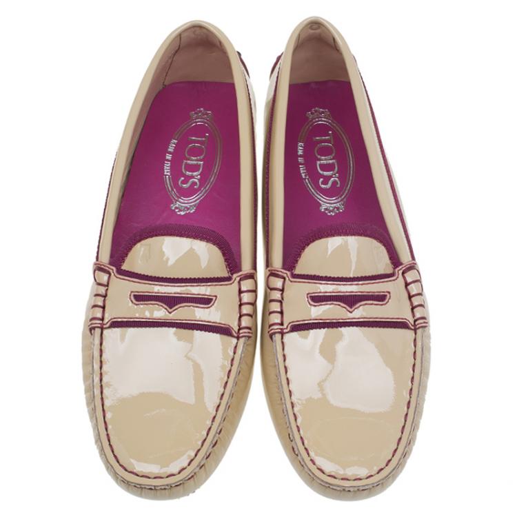 Pre Owned Tod's Beige Patent Leather Penny Loafers  Size 38