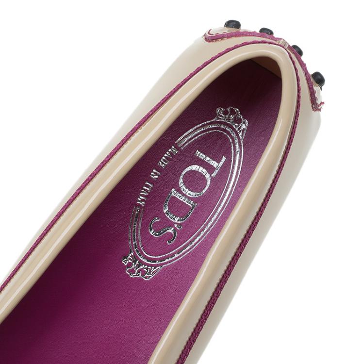 Pre Owned Tod's Beige Patent Leather Penny Loafers  Size 38