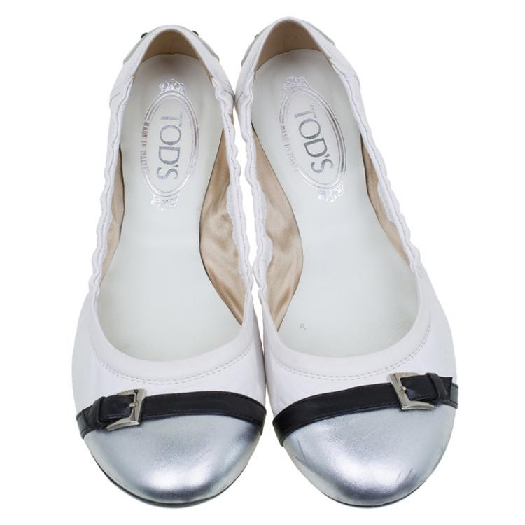 Pre Owned Tod's Two Tone Leather Buckle Detail Ballet Flats Size 41