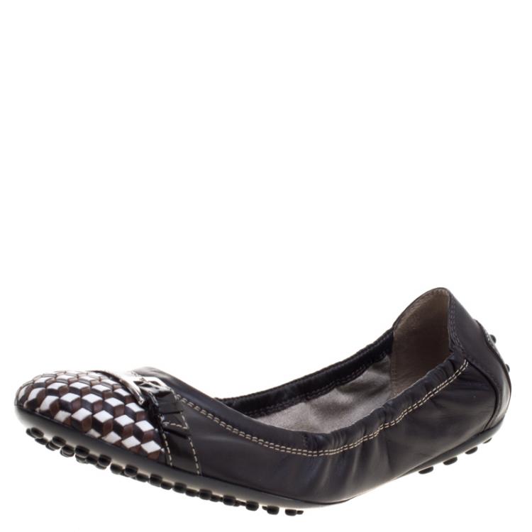 Pre Owned Tod's Two Tone Leather Buckle Detail Ballet Flats Size 38.5