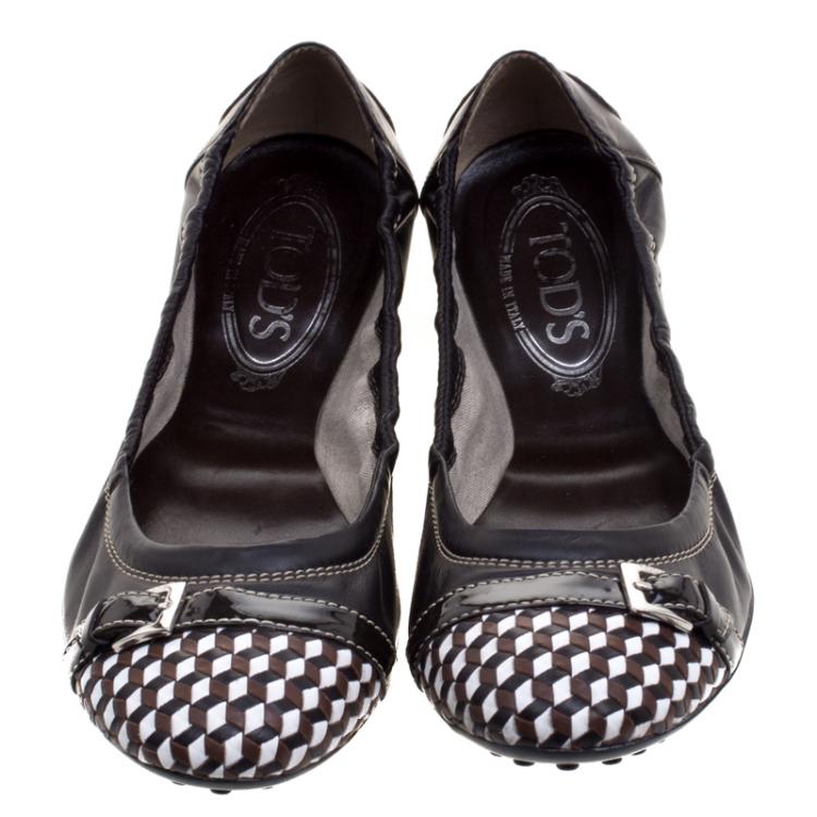Pre Owned Tod's Two Tone Leather Buckle Detail Ballet Flats Size 38.5