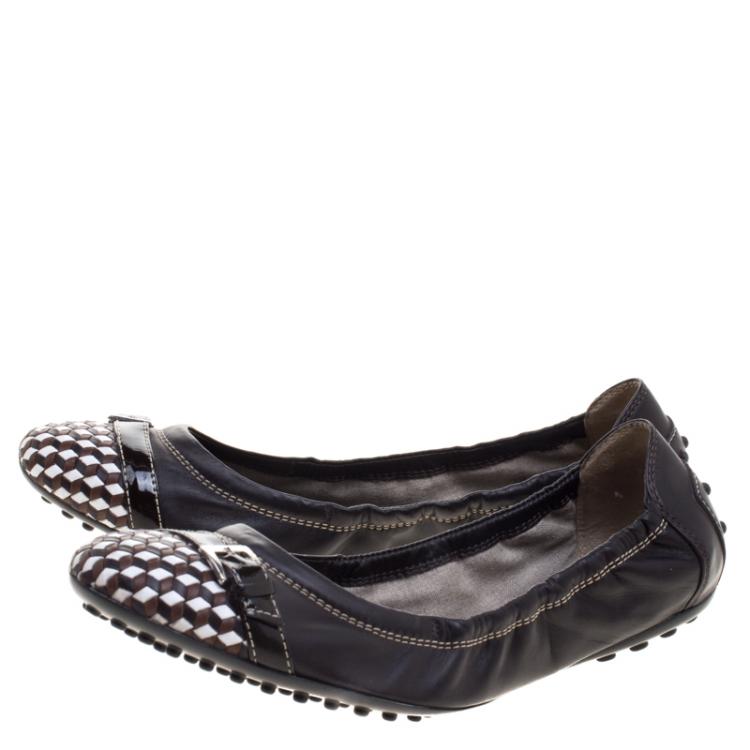 Pre Owned Tod's Two Tone Leather Buckle Detail Ballet Flats Size 38.5