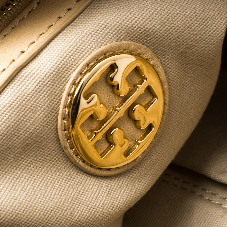 Pre Owned Tory Burch Light Beige Leather Pyramid Studs Hobo