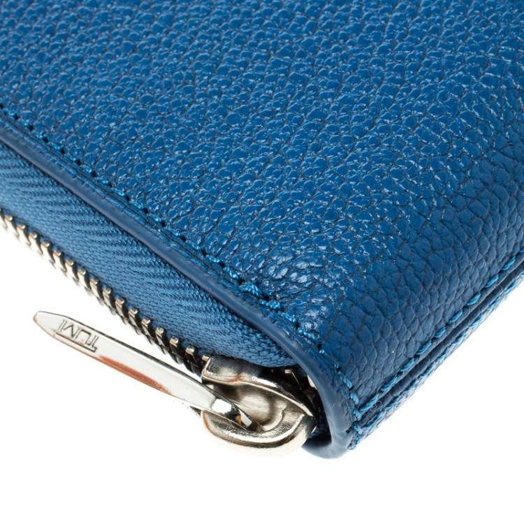 Pre Owned Tumi Blue Leather Chelsea Zip Around Continental Wallet