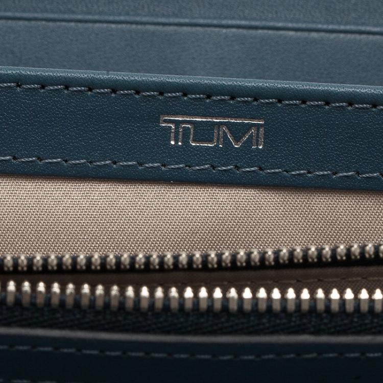 Pre Owned Tumi Blue Leather Zip Around Wallet