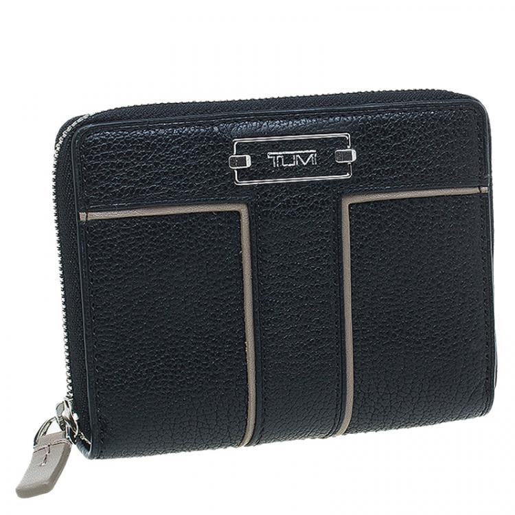 Pre Owned Tumi Black Leather Zip Around Wallet 
