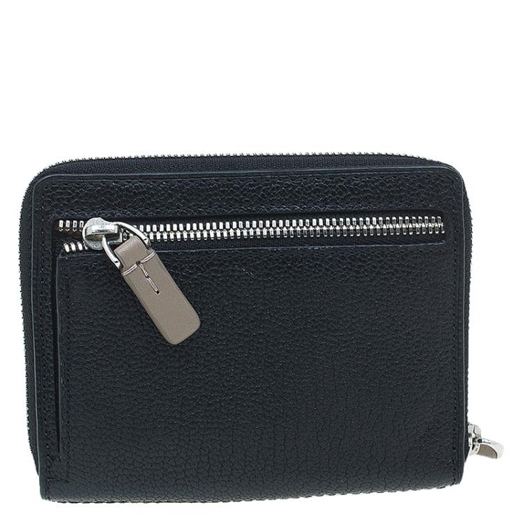 Pre Owned Tumi Black Leather Zip Around Wallet 