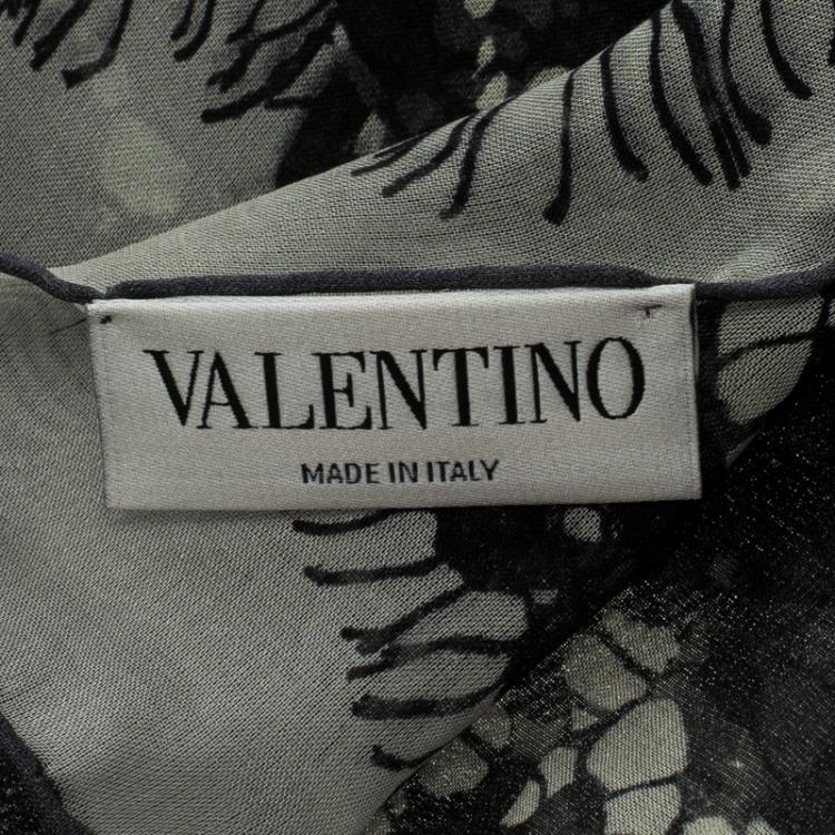 Pre Owned Valentino Monochrome Floral Lace Print Silk Stole