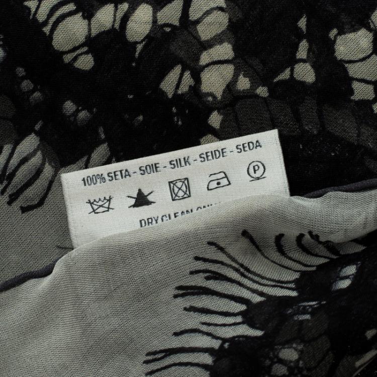 Pre Owned Valentino Monochrome Floral Lace Print Silk Stole