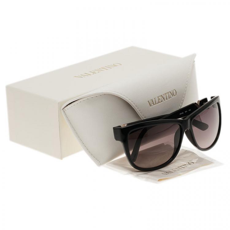 Pre Owned Valentino Black V614S Cat Eye Sunglasses