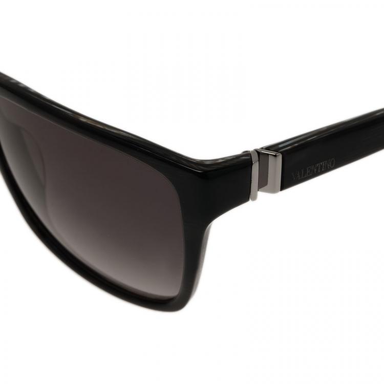 Pre Owned Valentino Black V629S Square Sunglasses