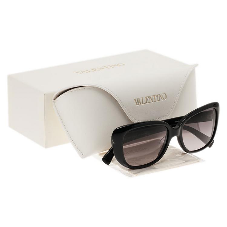 Pre Owned Valentino Black V644S Oval Cat Eye Sunglasses