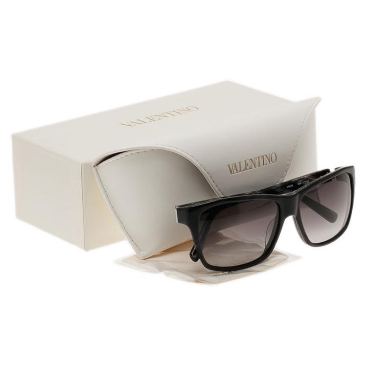 مملوكة مسبقًا Valentino Black V629S Sunglasses