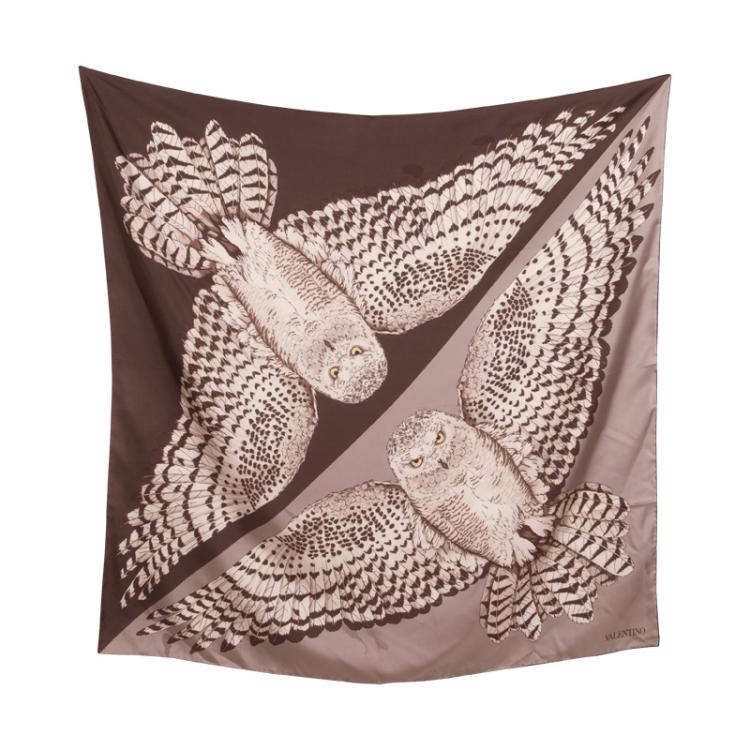 Pre Owned Valentino Beige Eagle Printed Silk Square Scarf