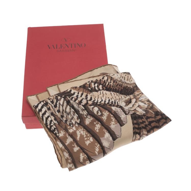 Pre Owned Valentino Beige Eagle Printed Silk Square Scarf