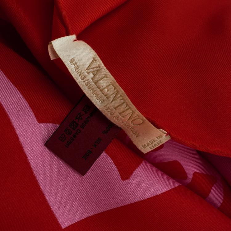 Pre Owned Valentino Pink And Red Printed Silk 1970 Re-Edition Vintage Square Scarf