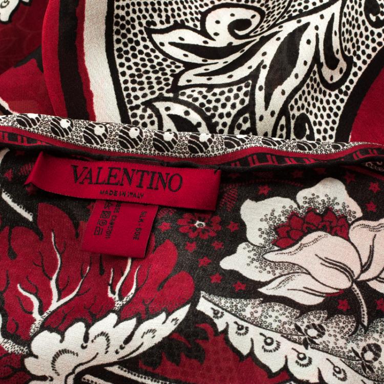 Pre Owned Valentino Black and Red Floral Printed Silk Square Stole