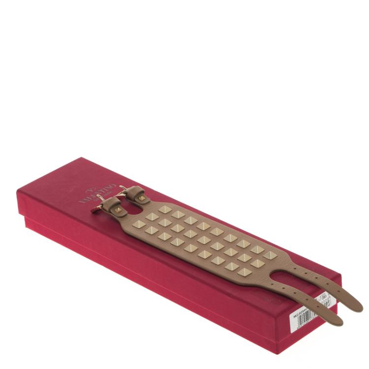 Pre Owned Valentino Rockstud Beige Leather Gold Tone Cuff Bracelet One Size