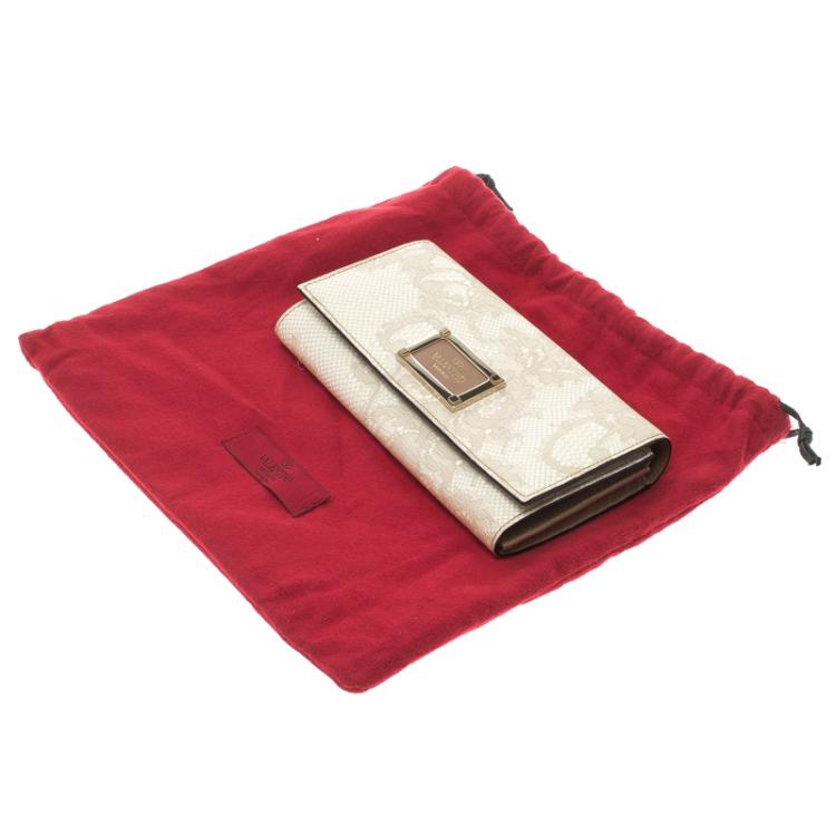 Pre Owned Valentino Beige Lace Print PVC Continental Wallet