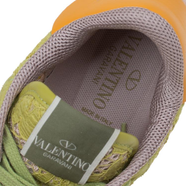 مملوكة مسبقًا Valentino Lime Green Leather and Macramé Lace Sneakers Size 40.5