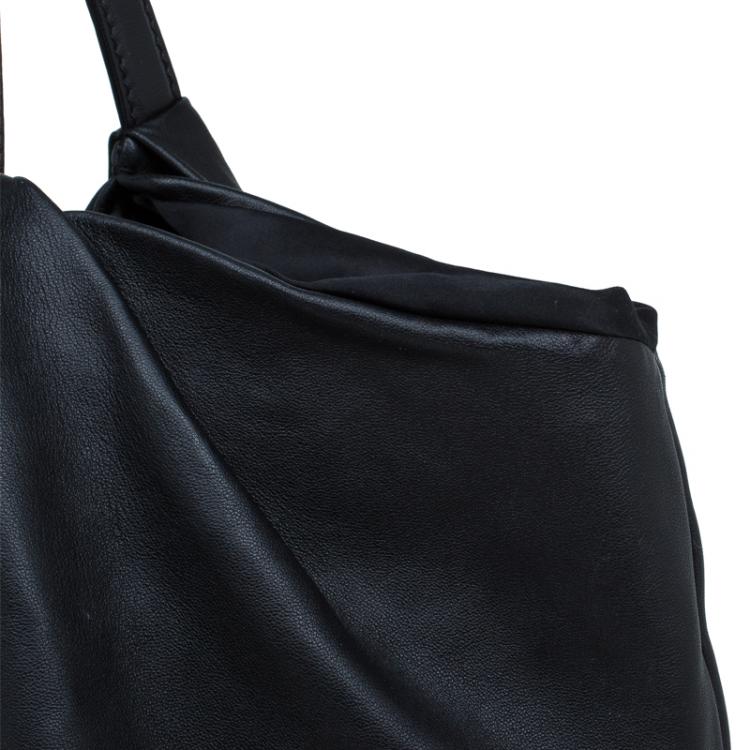 Pre Owned Valentino Black Nappa Leather Folie Bow Hobo