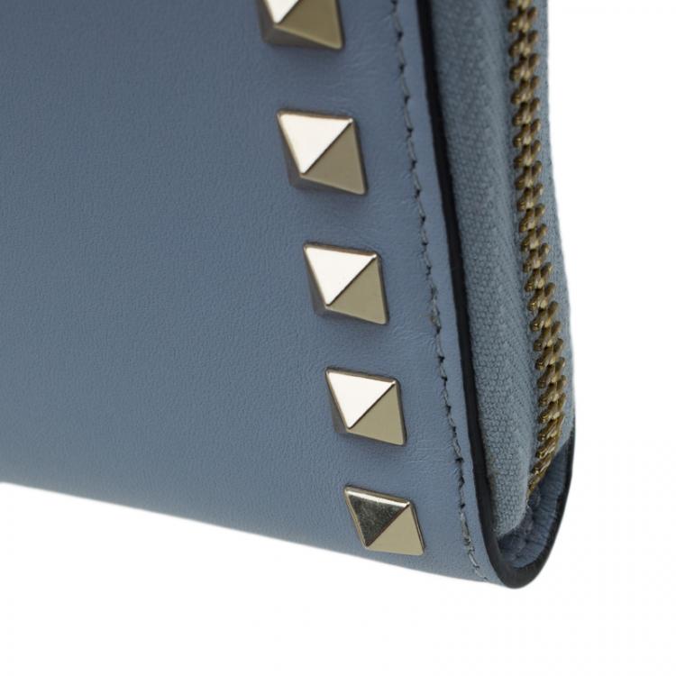Pre Owned Valentino Grey Leather Rockstud Zip Around Wallet