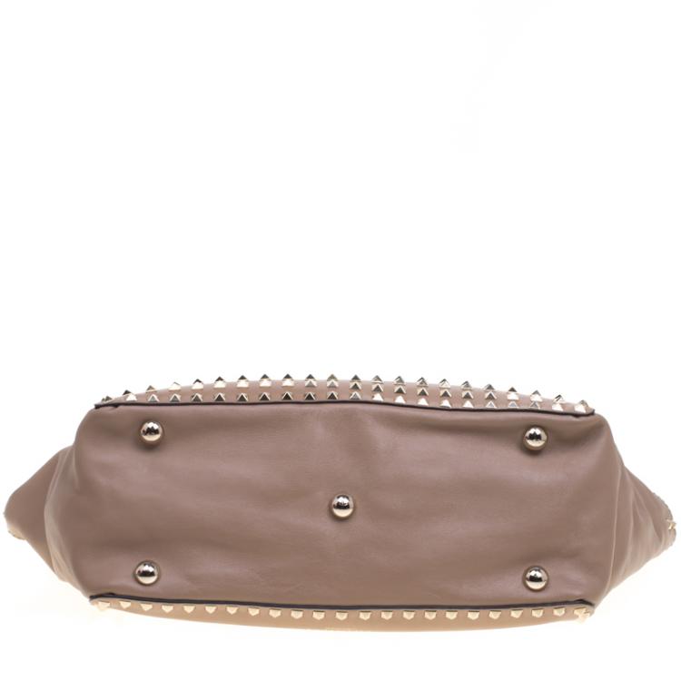 Pre Owned Valentino Beige Leather Medium Studded Rockstud Tote