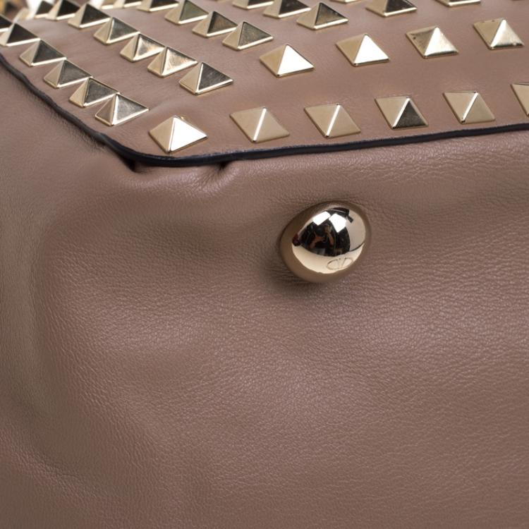 Pre Owned Valentino Beige Leather Medium Studded Rockstud Tote