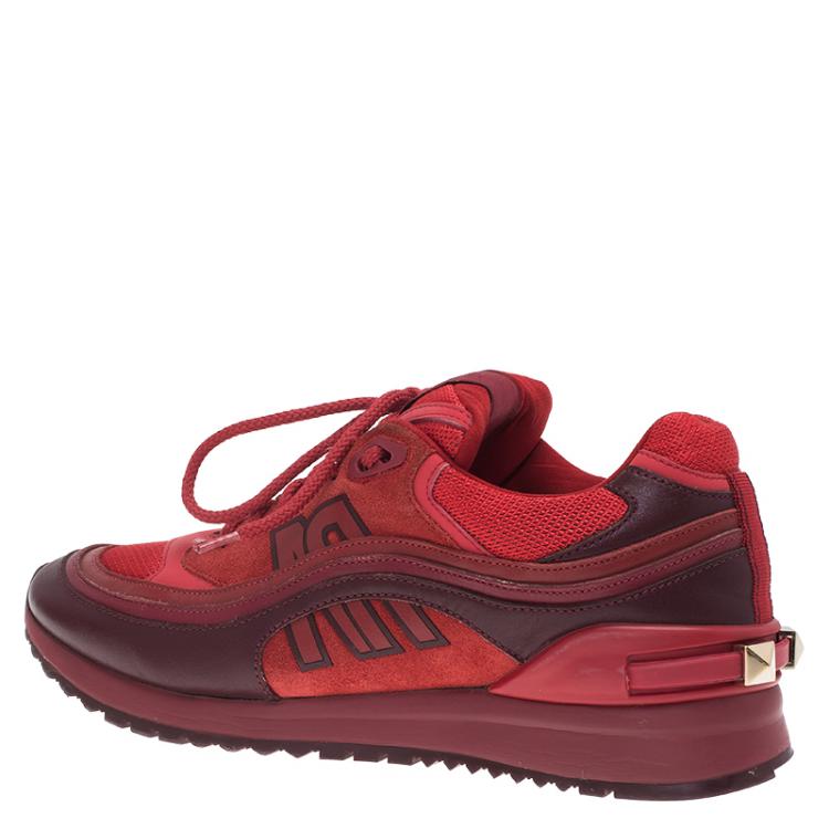 مملوكة مسبقًا Valentino Red Mesh And Leather Rouge Absolute Rockstud Sneakers Size 37