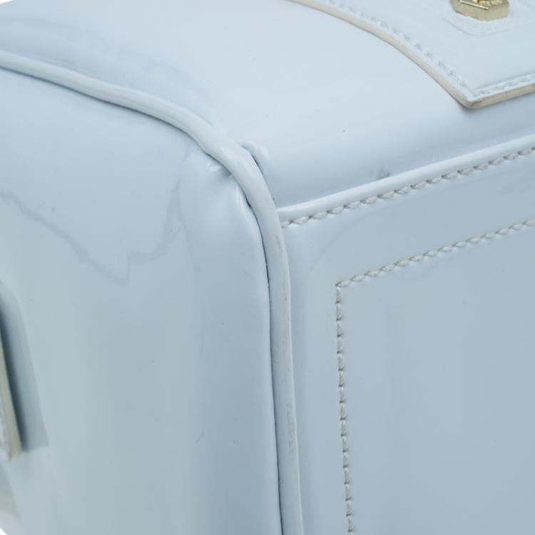 مملوكة مسبقًا Versace Jeans White Patent Leather Large Bowling Bag