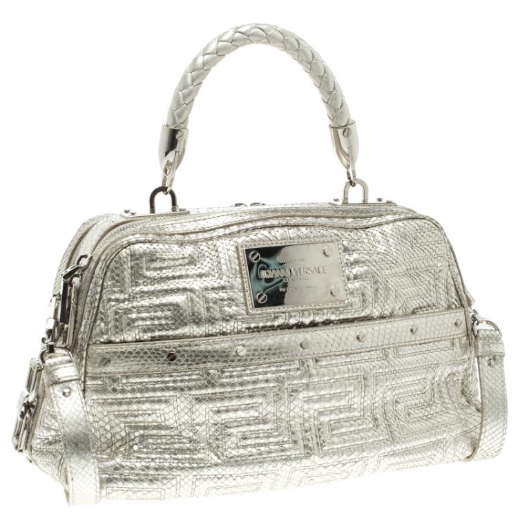 مملوكة مسبقًا Versace Metallic Silver Python Satchel