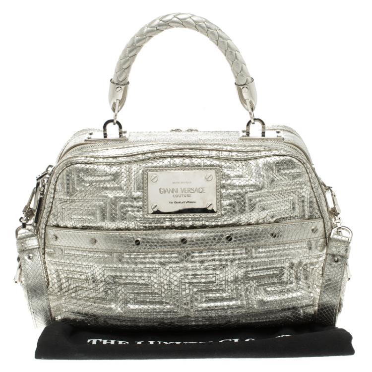 مملوكة مسبقًا Versace Metallic Silver Python Satchel