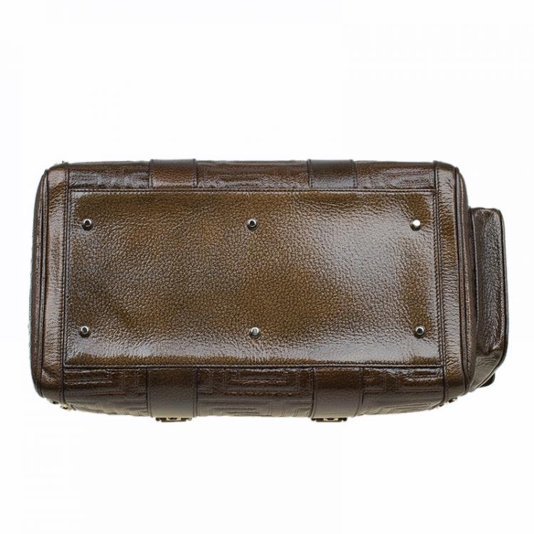 مملوكة مسبقًا Versace Brown Quilted Patent Leather Snap Out Of It Satchel