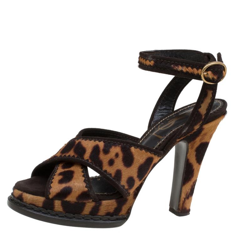 مملوكة مسبقًا Saint Laurent Paris Brown Leopard Calf Hair Criss Cross Ankle Strap Sandals Size 36.5