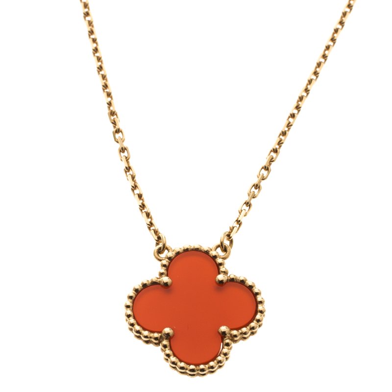 Pre Owned قلادة فان كليف & اربيلز دلاية ذهب أصفر عيار 18 & عقيق الهامبرا فينتدج