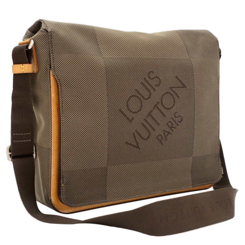 Terre damier geant messenger cloth travel bag Louis Vuitton Grey in Cloth -  24567033
