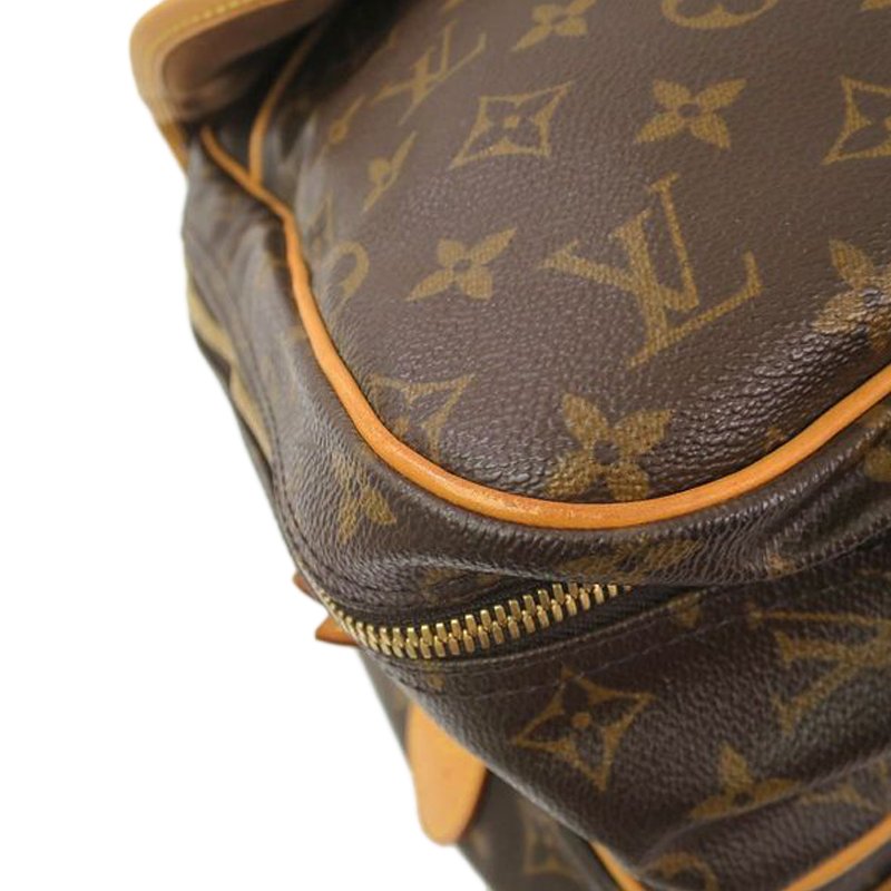 Louis Vuitton Monogram Canvas Hunting Bag ○ Labellov ○ Buy and Sell  Authentic Luxury