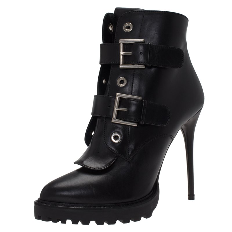 Pre Owned Alexander McQueen Black Buckled Leather Ankle Boots Size 39