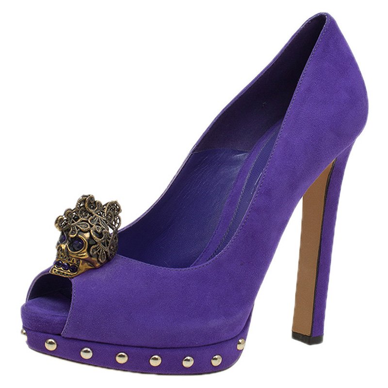 Pre Owned Alexander McQueen Purple Suede Skull Embellished Peep Toe Platform Pumps Size 37.5