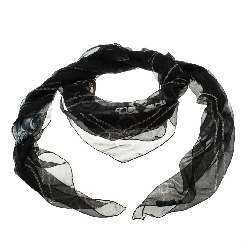 Pre Owned Alexander McQueen Black Printed Silk Chiffon Square Scarf