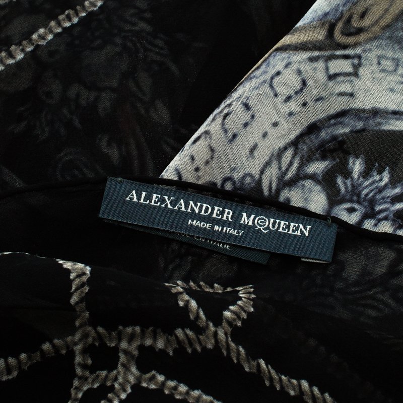 Pre Owned Alexander McQueen Black Printed Silk Chiffon Square Scarf