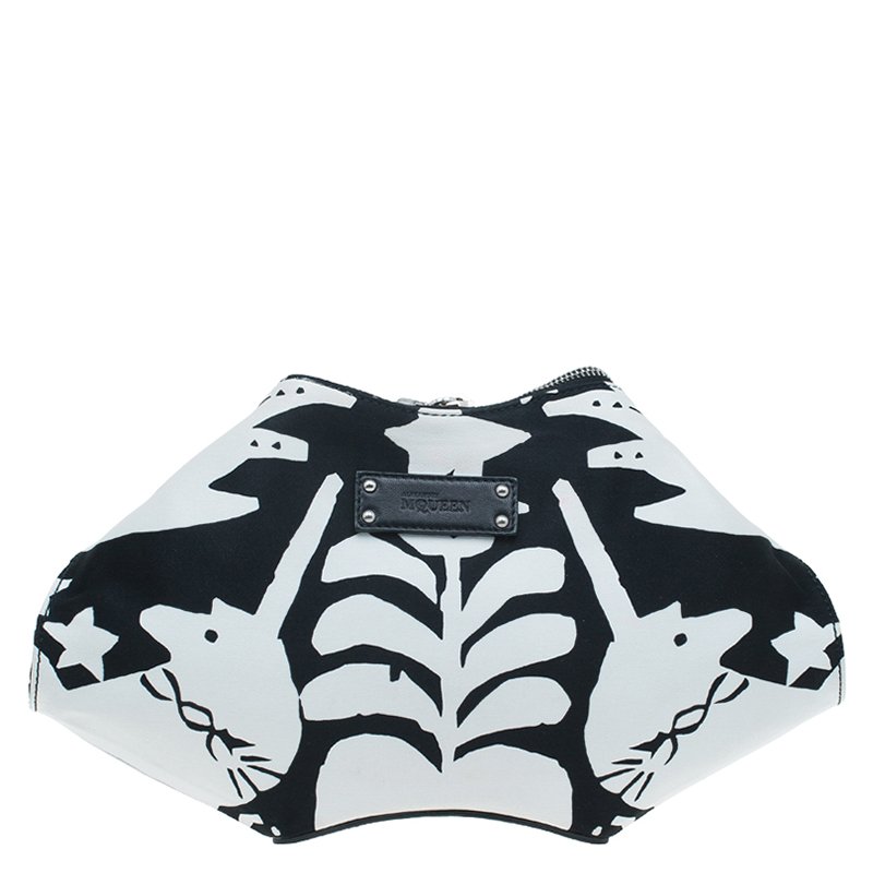 Pre Owned Alexander McQueen Black/White Satin Naive Pagan-Print Small De Manta Clutch