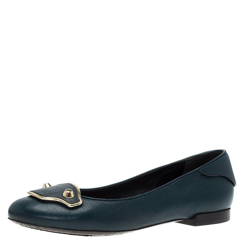 مملوكة مسبقًا حذاء فلات بالنسياغا جلد أزرق مخضر مرصع مقاس 37.5