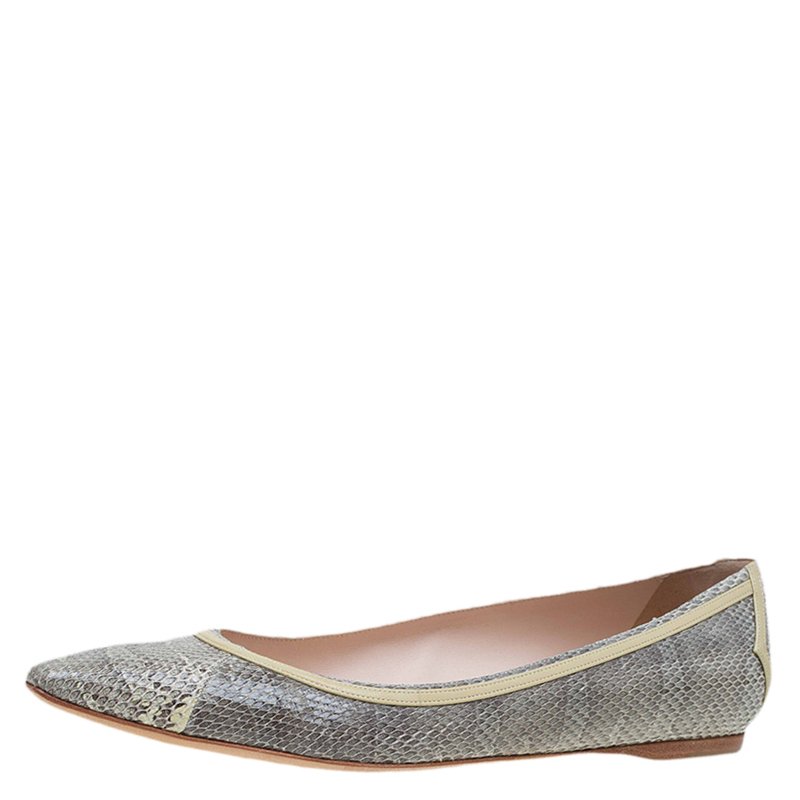 Pre Owned Bottega Veneta Grey Python Ballet Flats Size 40