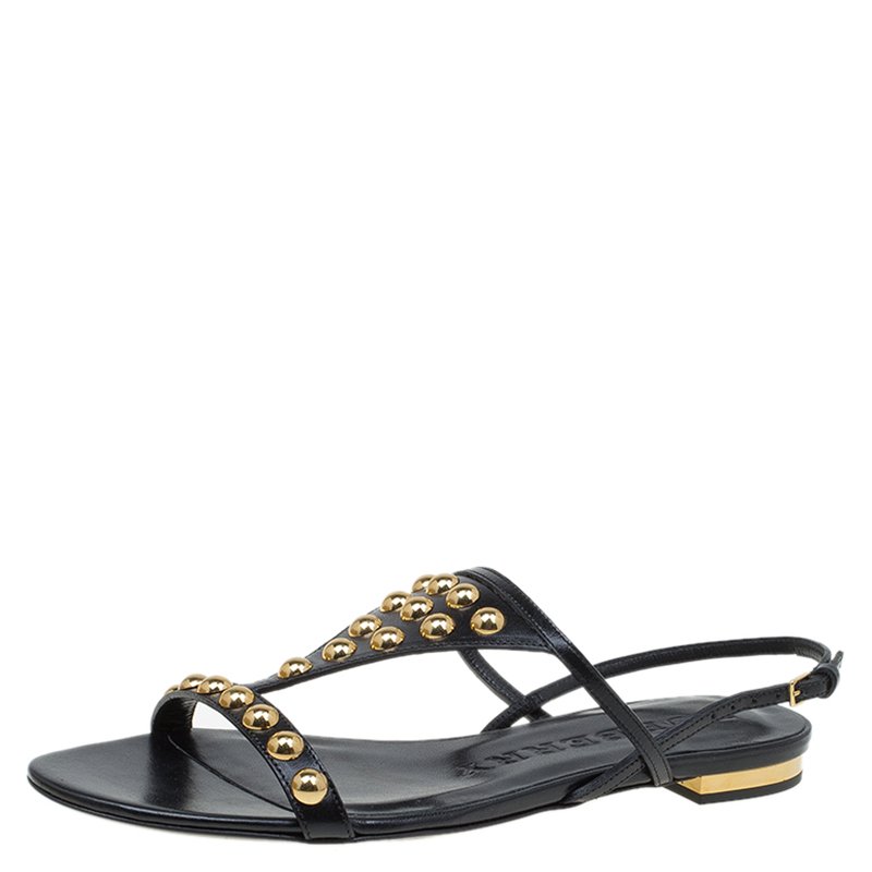 Pre Owned صندل بربري بريدال بارنيل جلد أسود مرصع مقاس 37